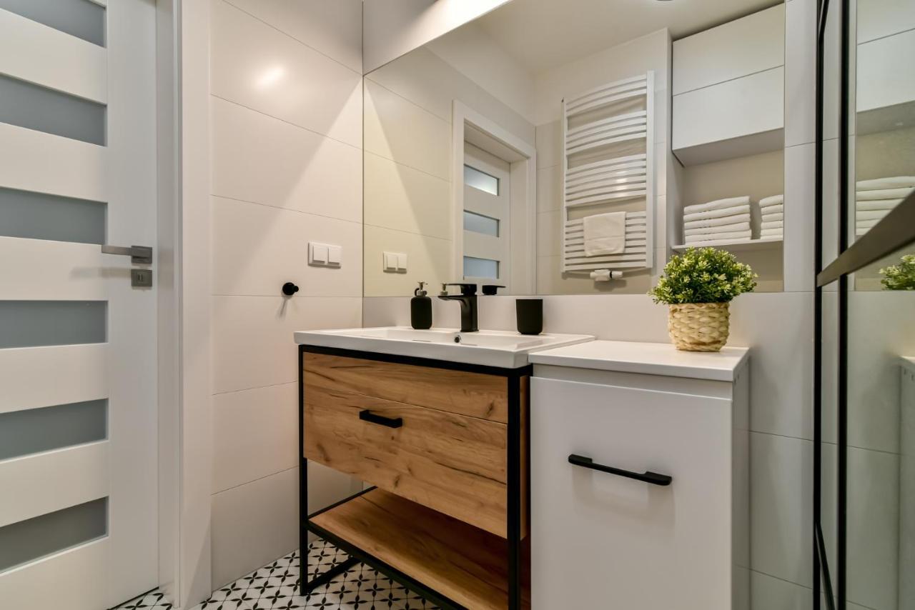 Ltc Apartments Silva Gdynia Bagian luar foto